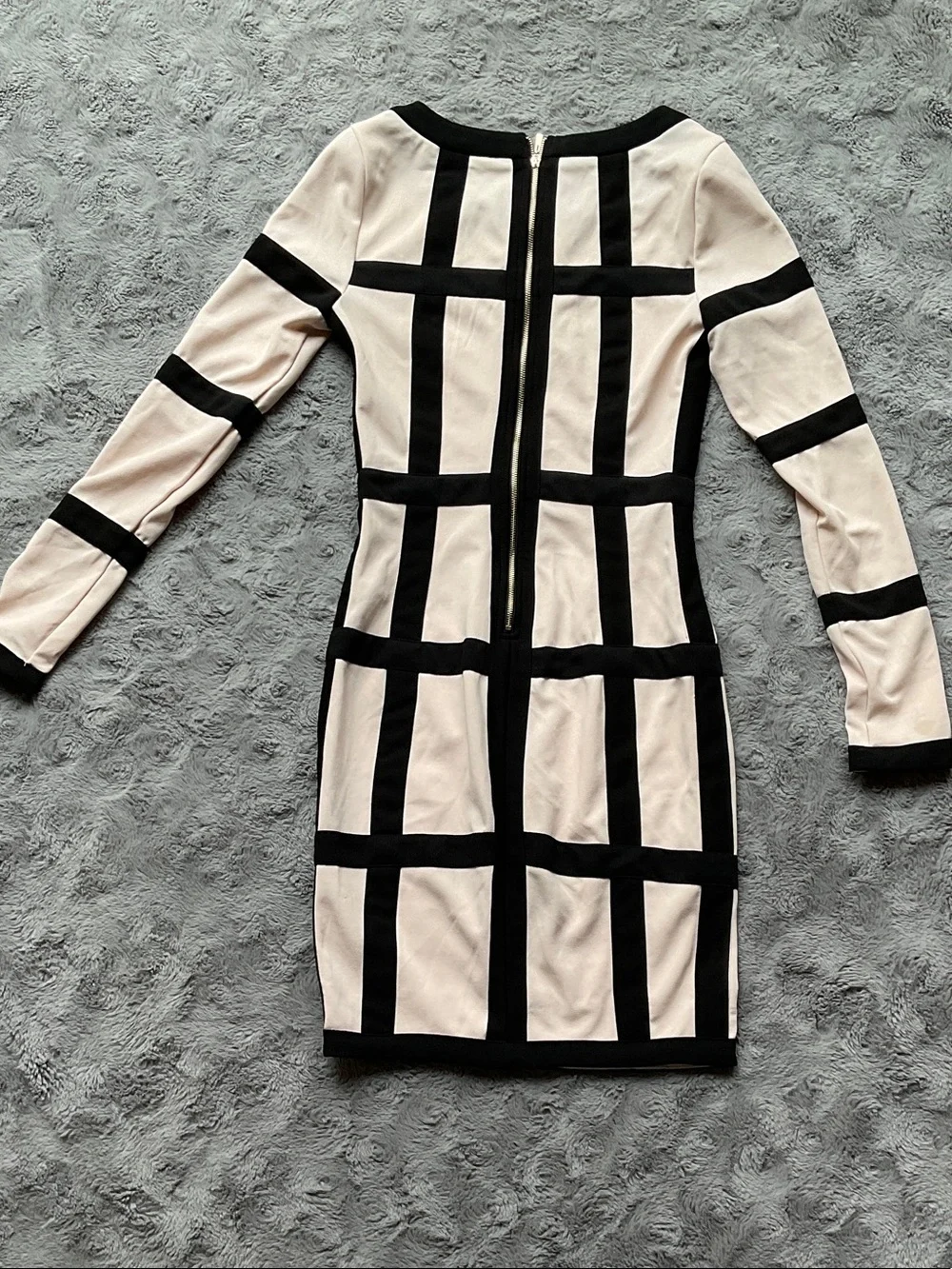 N/A chic black